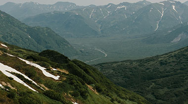 意甲赛场 ｜ 曼联对阵巴萨，解说说到一半停住了，詹姆斯身上出现变化，赛前布置开始被复盘，更多线索慢慢被拼出来